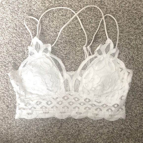 Zenana Outfitters Other - Zenana Lace Bralette White Medium